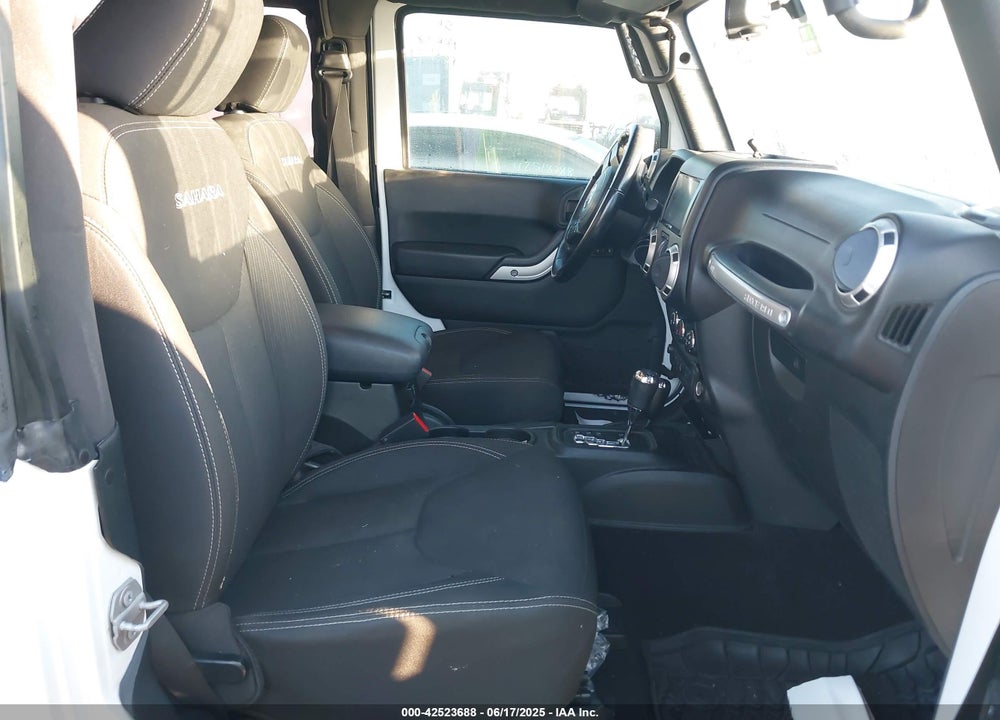 2018 JEEP WRANGLER JK VIN: 1C4AJWBG2JL821132