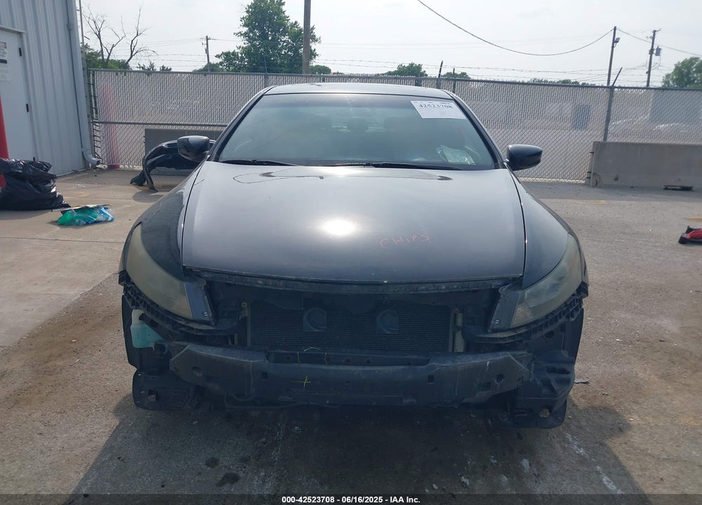 2010 HONDA ACCORD VIN: 1HGCS1B83AA010695