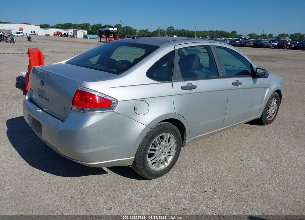 2010 FORD FOCUS SE VIN: 1FAHP3FN8AW166497