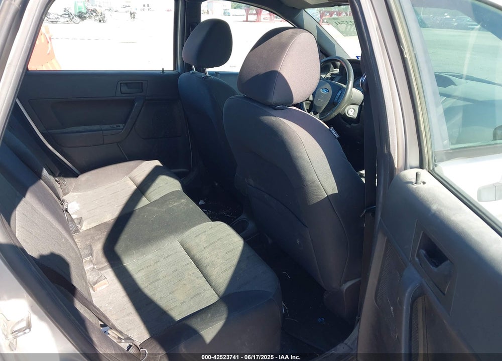 2010 FORD FOCUS SE VIN: 1FAHP3FN8AW166497