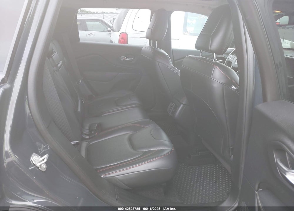 2017 JEEP CHEROKEE TRAILHAWK L PLUS 4X4 VIN: 1C4PJMBS2HW532974
