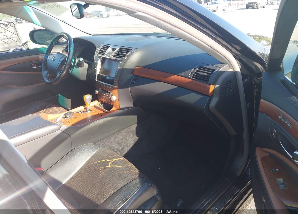 2010 LEXUS LS 460 VIN: JTHBL5EFXA5098144