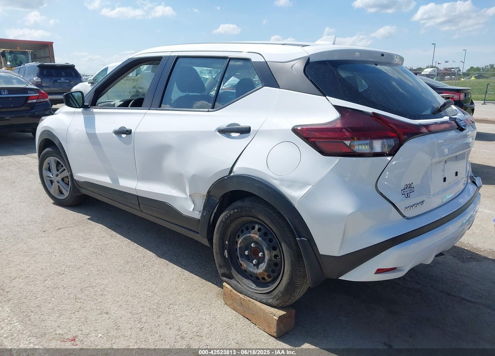 2021 NISSAN KICKS VIN: 3N1CP5BV1ML556005