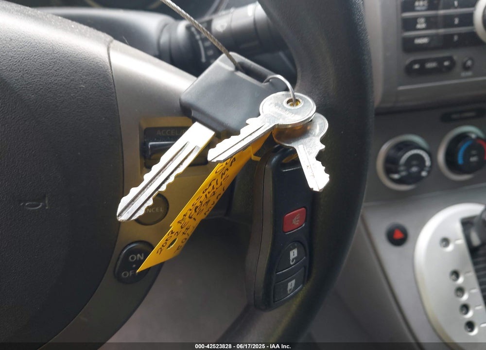 2008 NISSAN SENTRA 2.0S VIN: 3N1AB61E08L733047