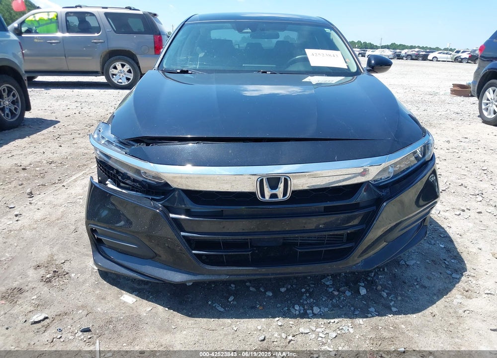 2019 HONDA ACCORD VIN: 1HGCV1F18KA040569