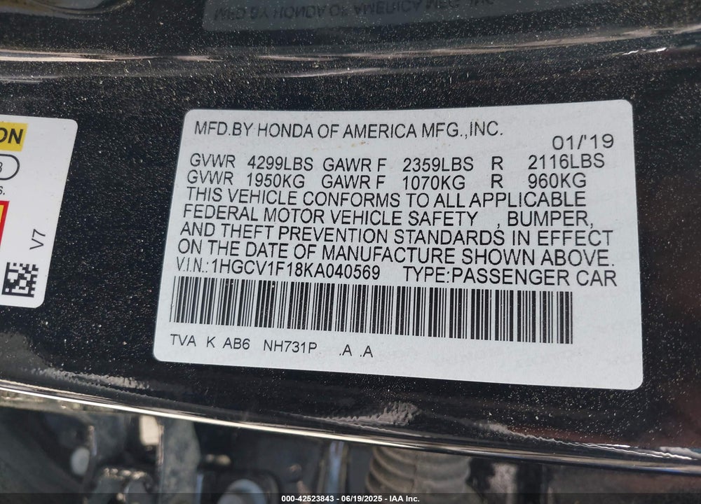 2019 HONDA ACCORD VIN: 1HGCV1F18KA040569