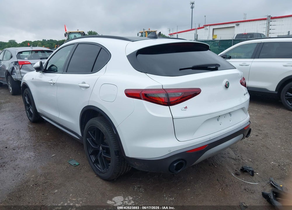 2023 ALFA ROMEO STELVIO VIN: ZASPAKBN2P7D56698