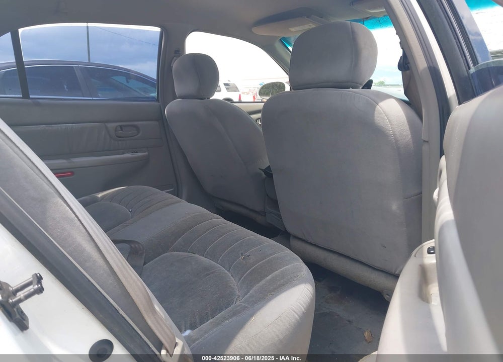1998 BUICK CENTURY CUSTOM VIN: 2G4WS52M4W1581853