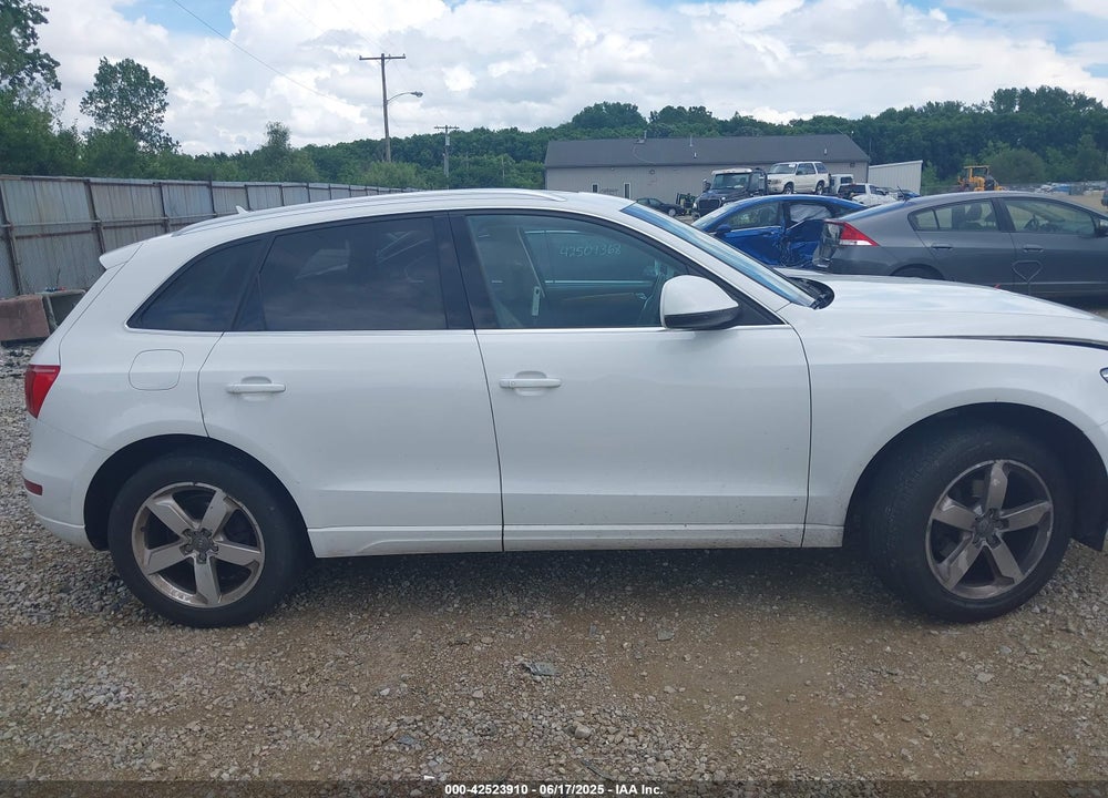 2009 AUDI Q5 3.2 PREMIUM VIN: WA1KK78RX9A045236