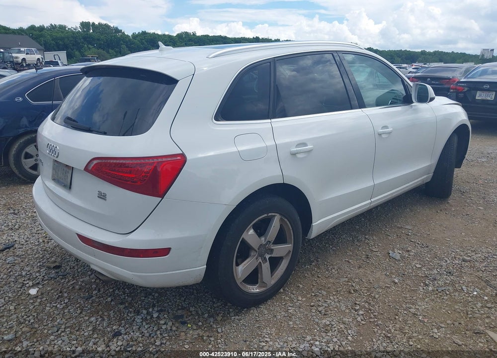 2009 AUDI Q5 3.2 PREMIUM VIN: WA1KK78RX9A045236
