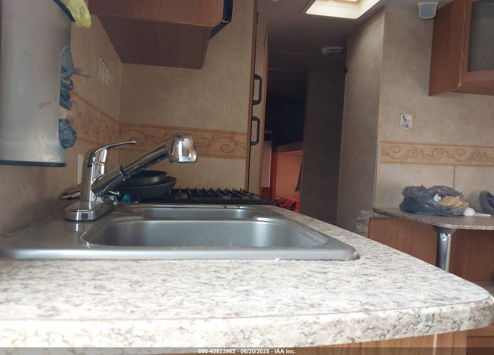 2008 FOREST RIVER SALEM EDGE 26QBLE TRAVEL TRAILER VIN: 4X4TSMB208R396445