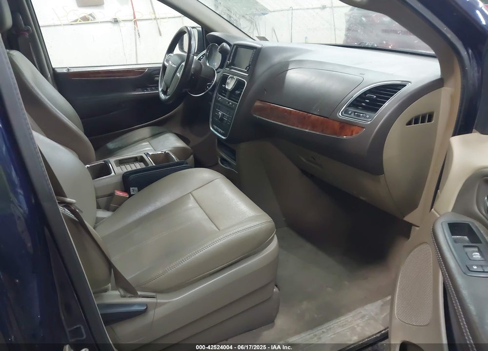 2016 CHRYSLER TOWN & COUNTRY TOURING VIN: 2C4RC1BG1GR205311