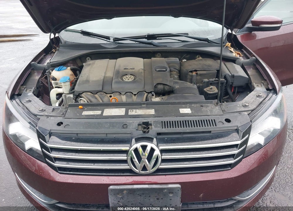 2013 VOLKSWAGEN PASSAT VIN: 1VWAP7A35DC067454