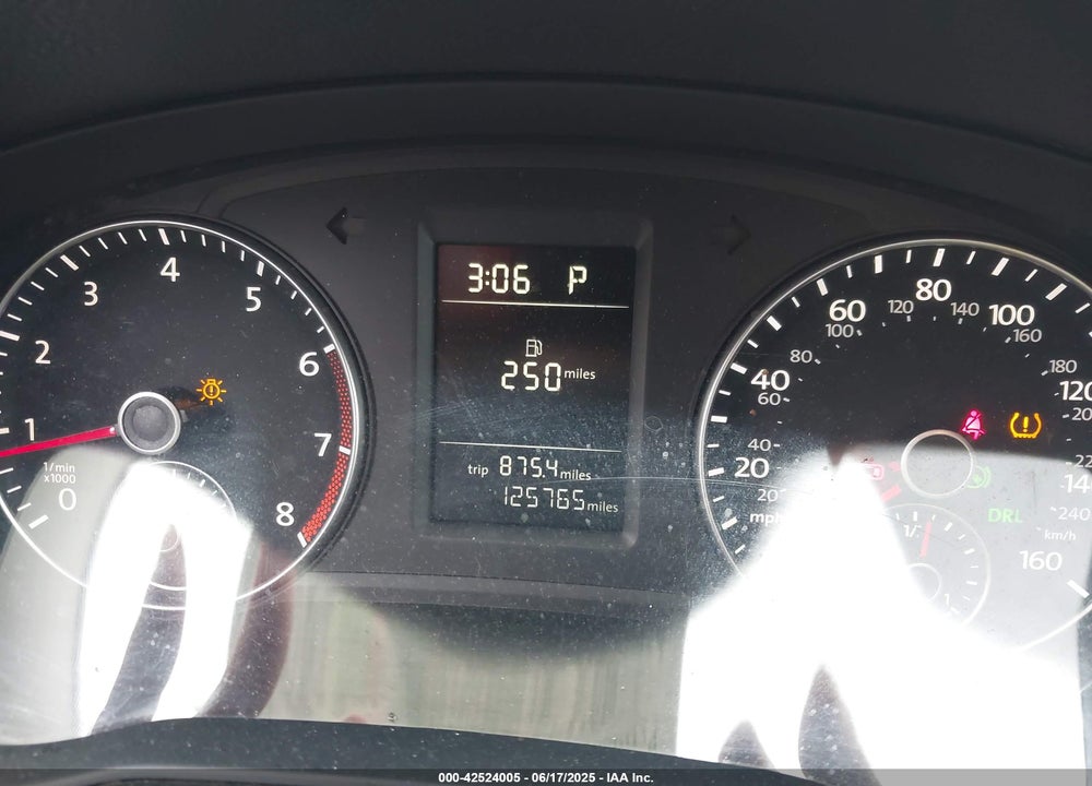 2013 VOLKSWAGEN PASSAT VIN: 1VWAP7A35DC067454