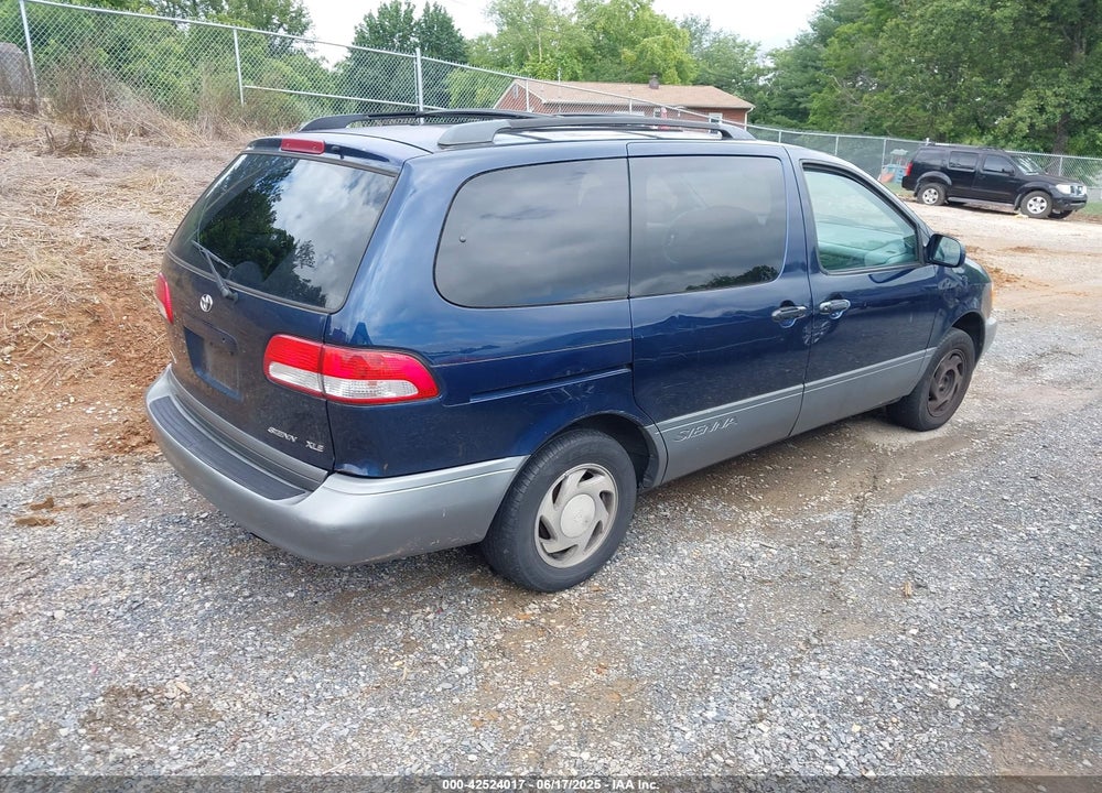 2001 TOYOTA SIENNA XLE VIN: 4T3ZF13CX1U333160