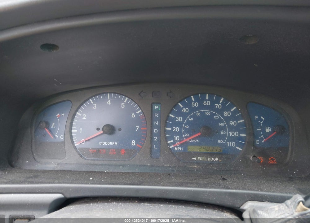2001 TOYOTA SIENNA XLE VIN: 4T3ZF13CX1U333160