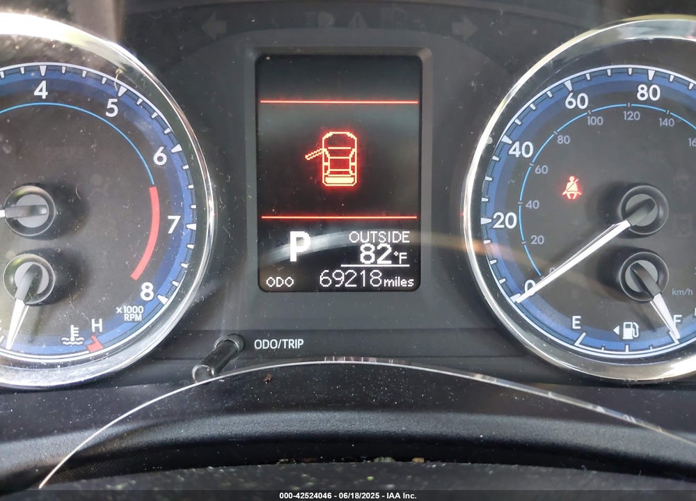 2018 TOYOTA COROLLA LE VIN: 2T1BURHE9JC964444