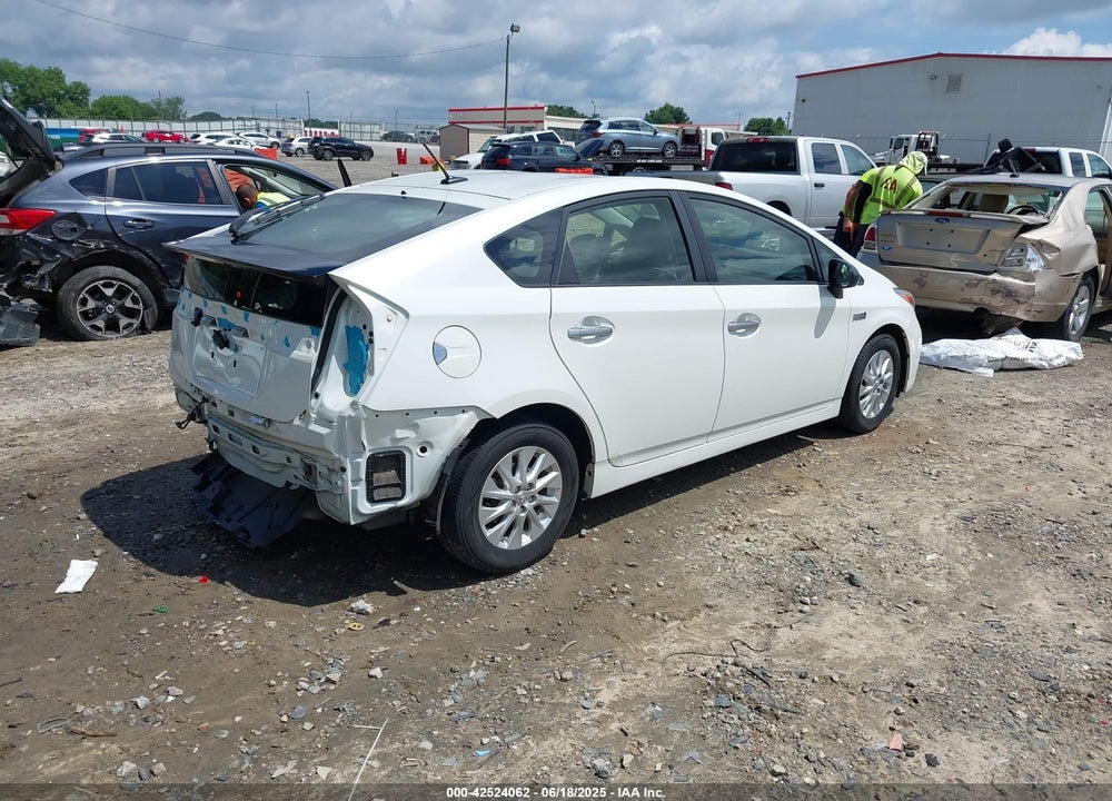 2014 TOYOTA PRIUS PLUG-IN VIN: JTDKN3DP3E3058659