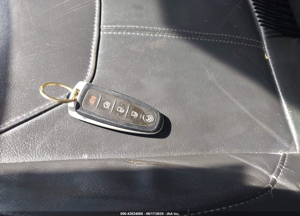 2018 FORD FOCUS VIN: 1FADP3J23JL295888