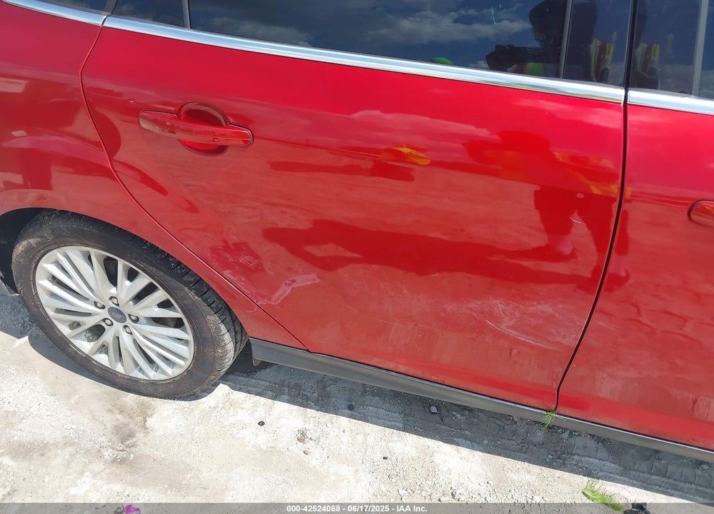 2018 FORD FOCUS VIN: 1FADP3J23JL295888