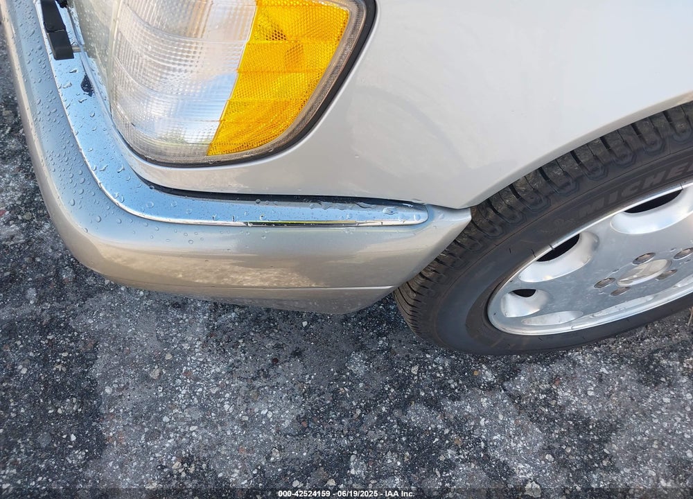1995 MERCEDES-BENZ S 420 VIN: WDBGA43E5SA211829