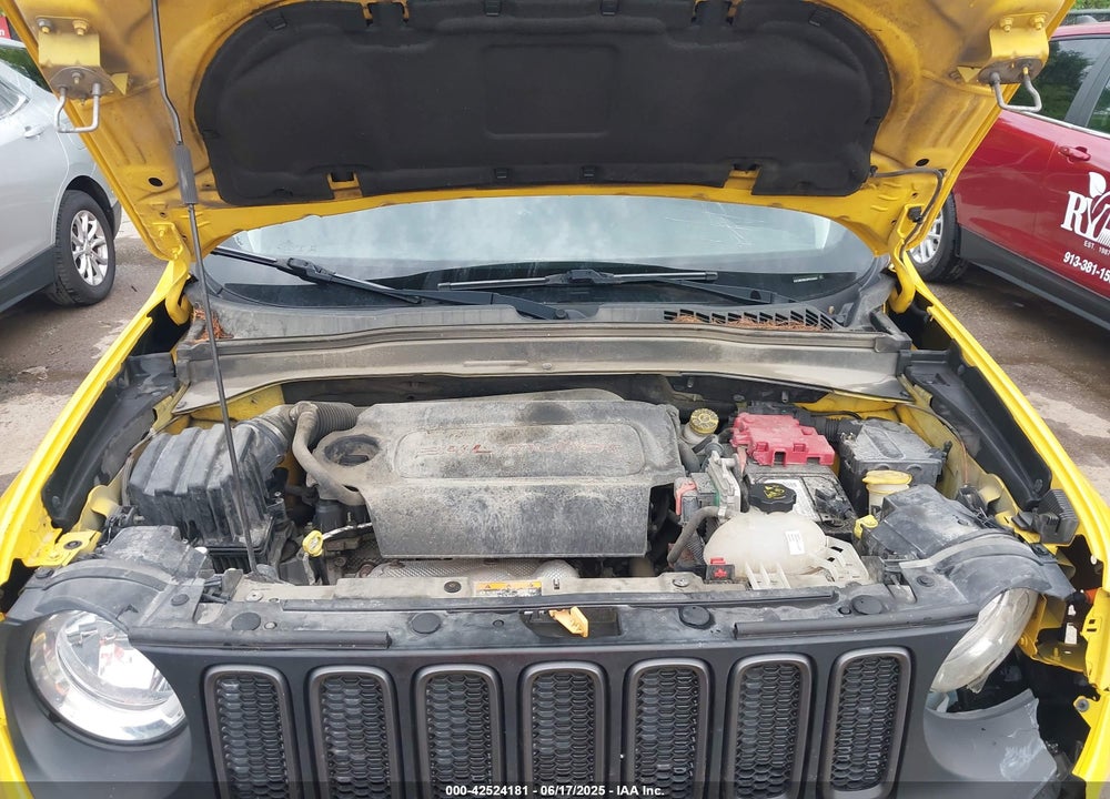 2018 JEEP RENEGADE VIN: ZACCJBCB2JPH13027