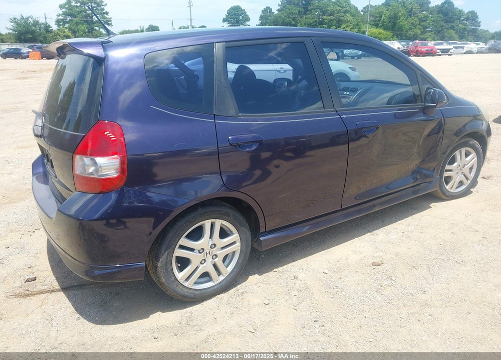 2008 HONDA FIT VIN: JHMGD38648S013295