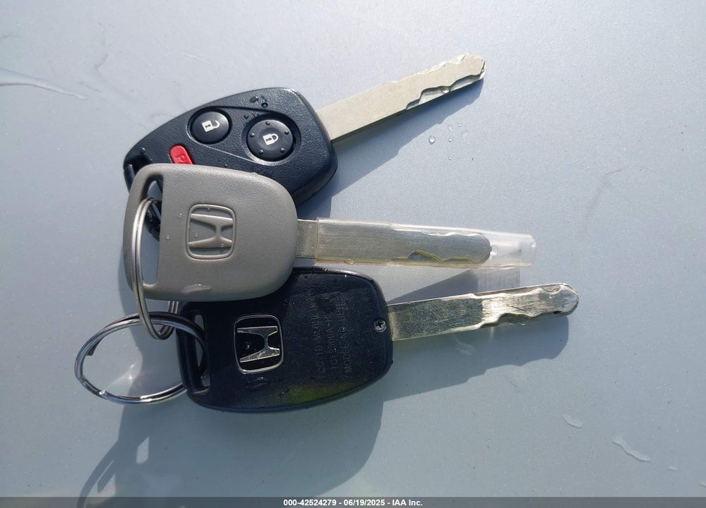 2013 HONDA CR-V VIN: 5J6RM4H70DL033891
