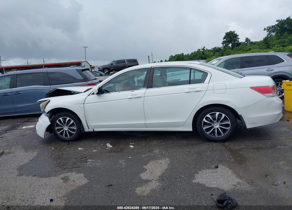 2011 HONDA ACCORD VIN: 1HGCP2F33BA085968