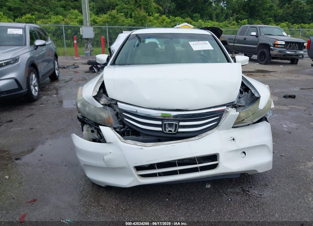 2011 HONDA ACCORD VIN: 1HGCP2F33BA085968