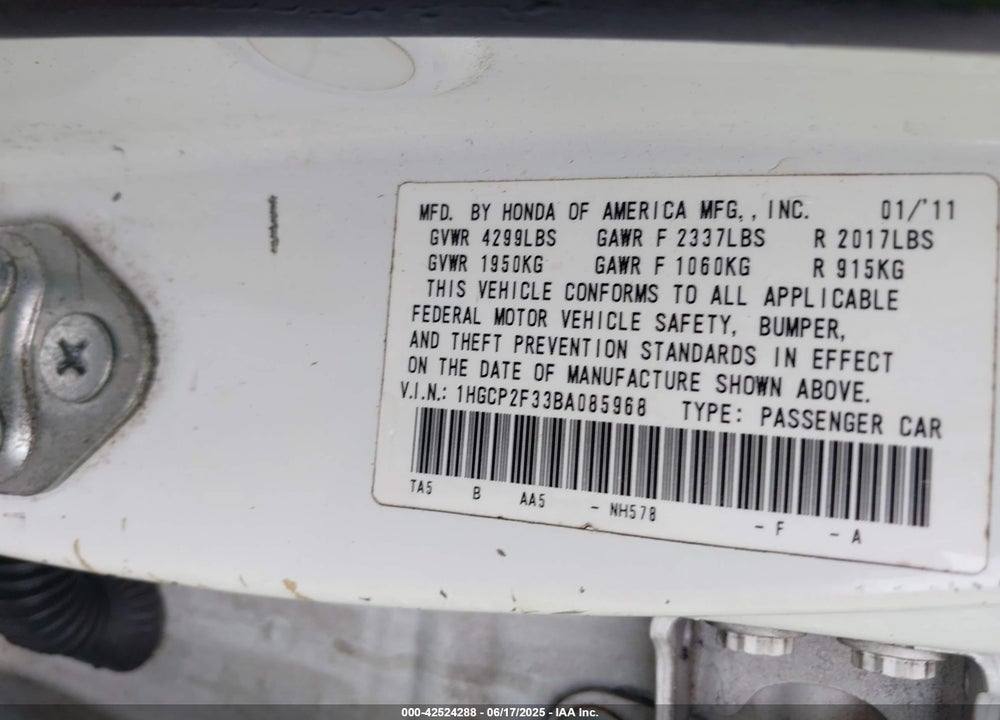 2011 HONDA ACCORD VIN: 1HGCP2F33BA085968
