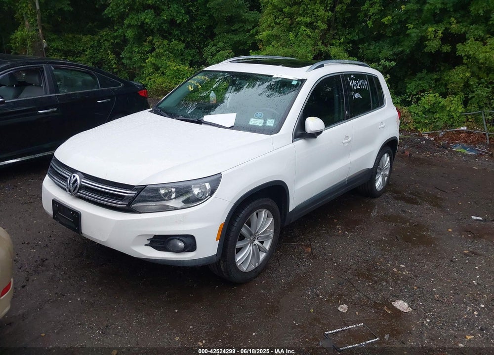 2012 VOLKSWAGEN TIGUAN VIN: WVGBV7AX7CW512768