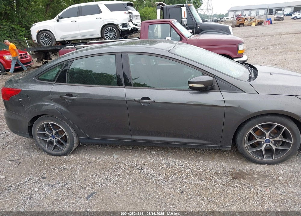 2018 FORD FOCUS SEL VIN: 1FADP3H20JL200919