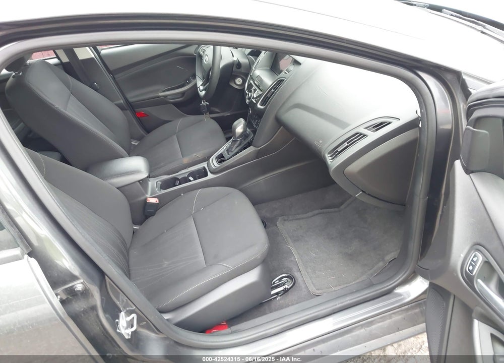 2018 FORD FOCUS SEL VIN: 1FADP3H20JL200919