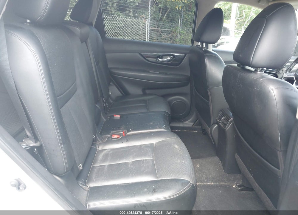 2018 NISSAN ROGUE VIN: JN8AT2MV8JW341906