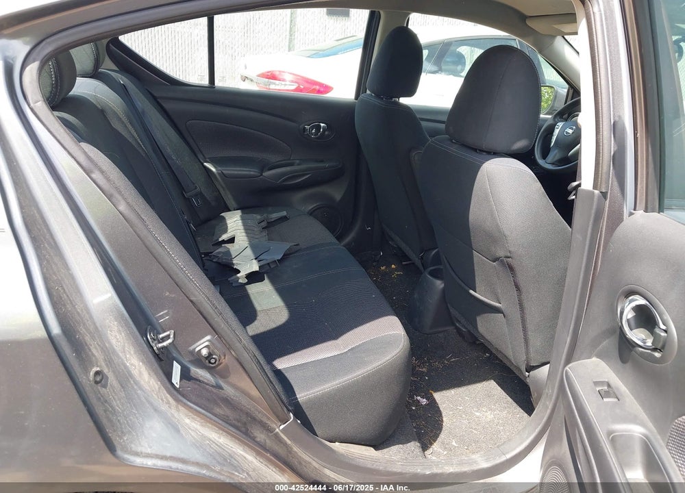2017 NISSAN VERSA VIN: 3N1CN7AP7HL812402
