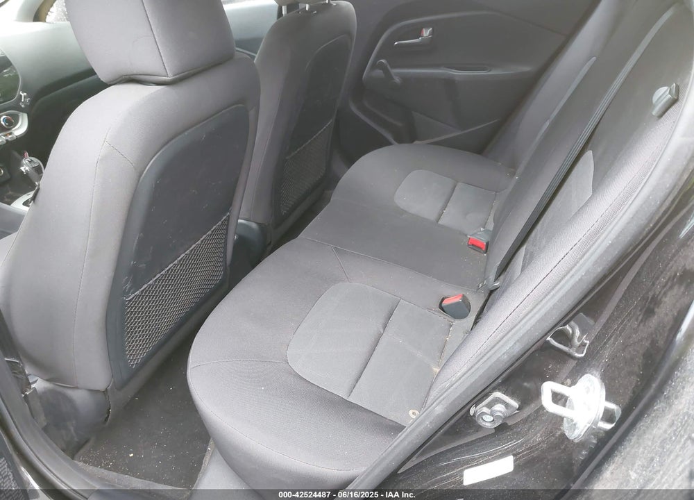 2017 KIA RIO VIN: KNADM5A34H6007440