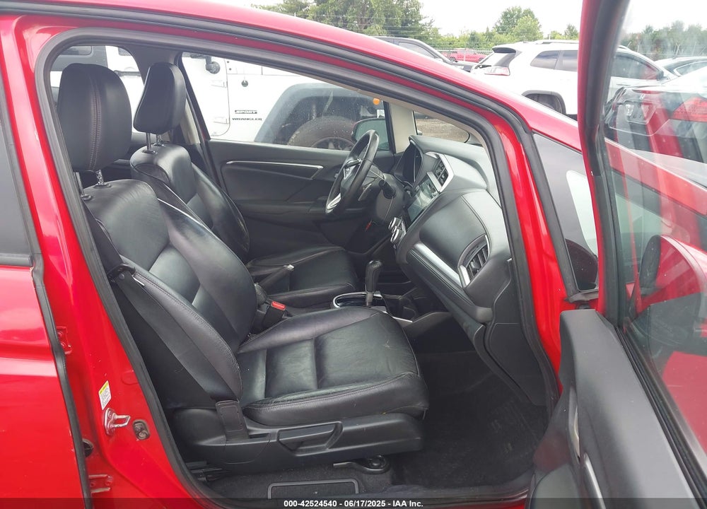 2015 HONDA FIT VIN: 3HGGK5H86FM741924