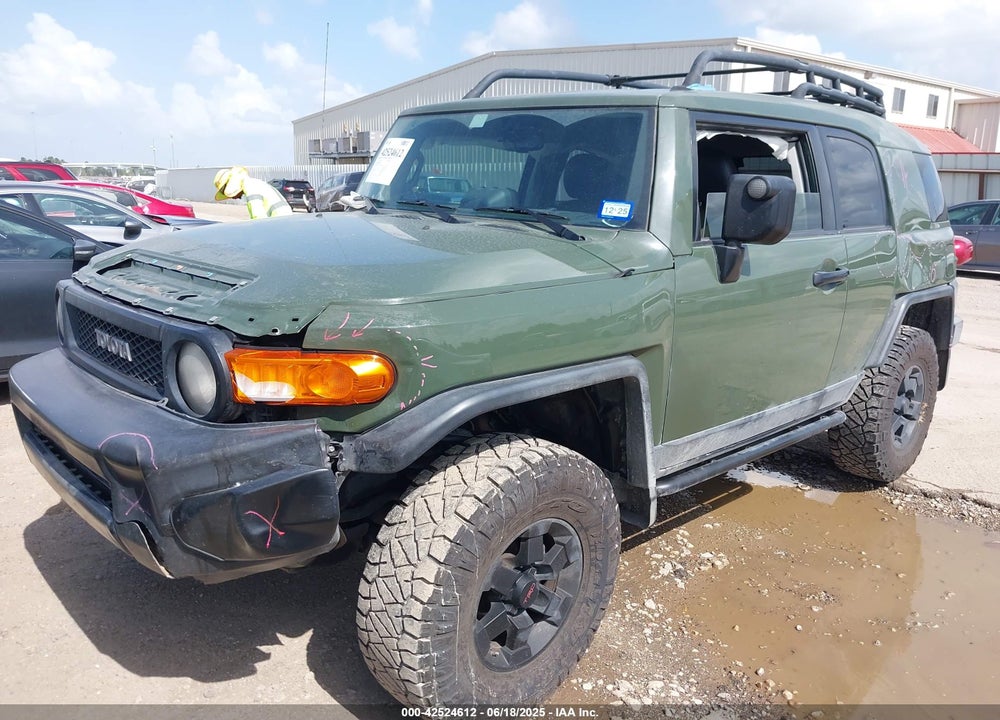 2011 TOYOTA FJ CRUISER VIN: JTEBU4BF8BK115681