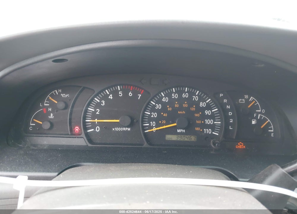 2001 TOYOTA TUNDRA SR5 V8 VIN: 5TBBT44191S170021