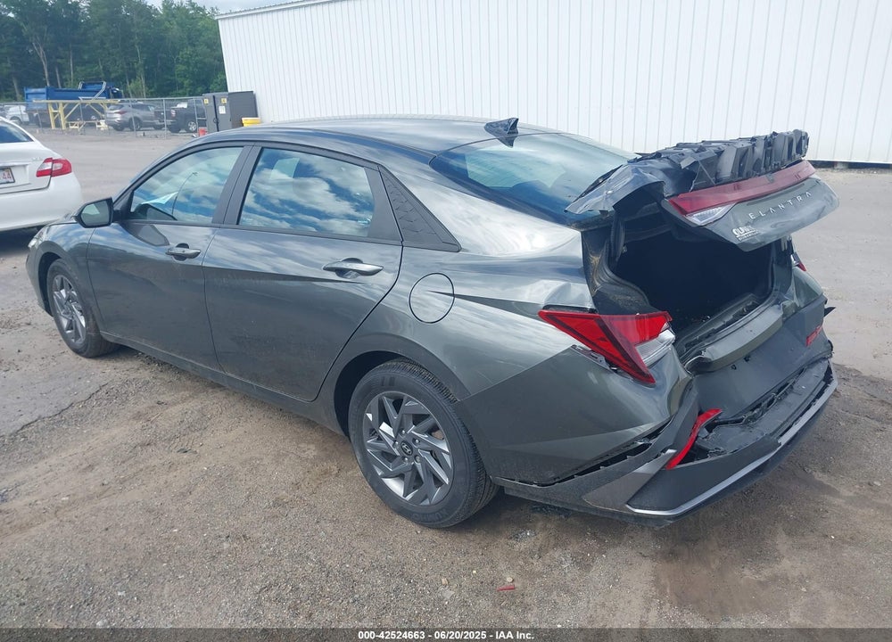 2024 HYUNDAI ELANTRA VIN: KMHLM4DG2RU733295