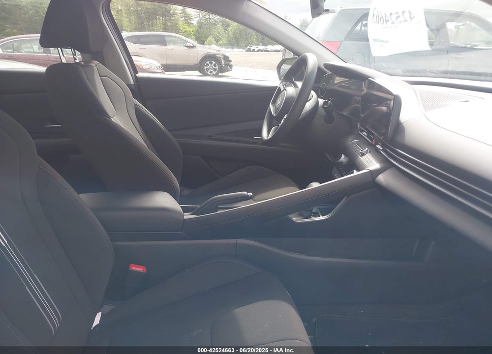 2024 HYUNDAI ELANTRA VIN: KMHLM4DG2RU733295
