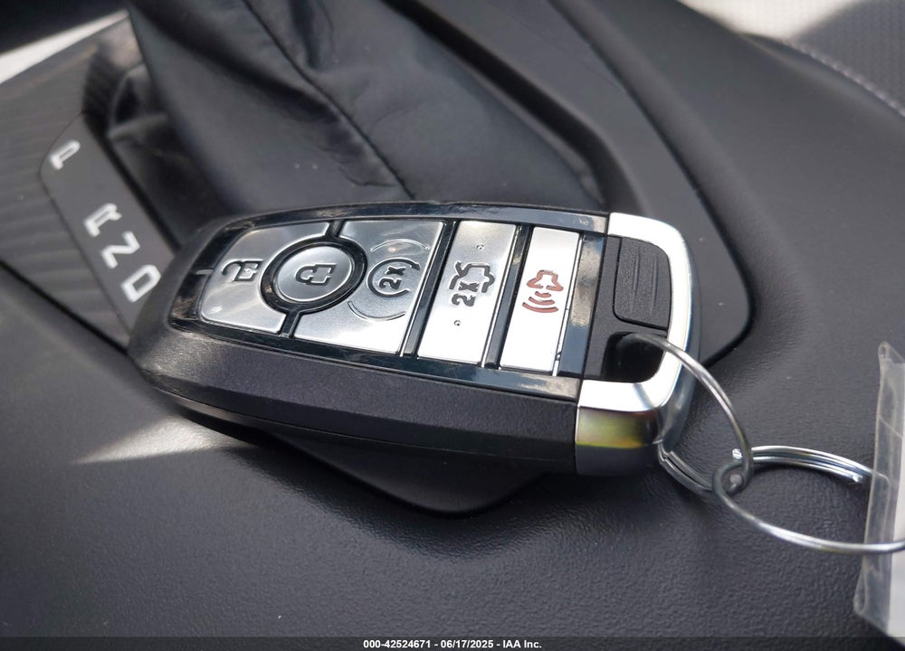 2025 FORD MUSTANG VIN: 1FA6P8TH0S5103047