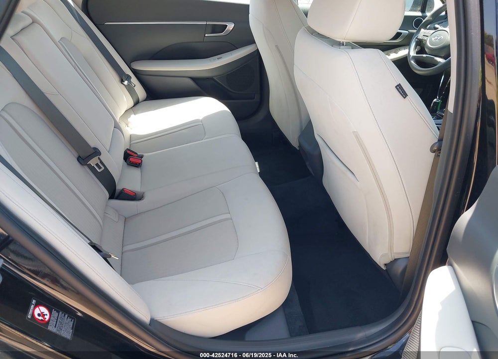 2023 HYUNDAI SONATA VIN: KMHL64JAXPA287423
