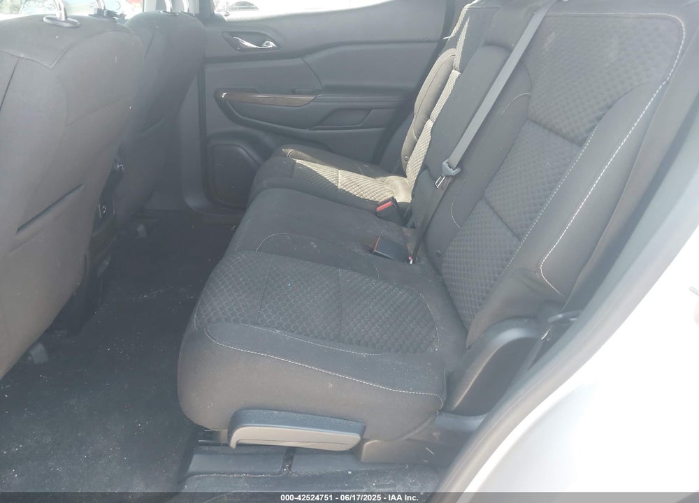 2017 GMC ACADIA VIN: 1GKKNKLA2HZ250362