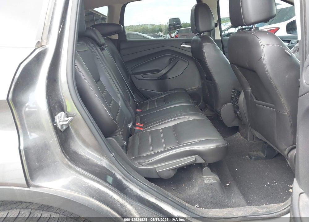 2017 FORD ESCAPE VIN: 1FMCU0J98HUA22844