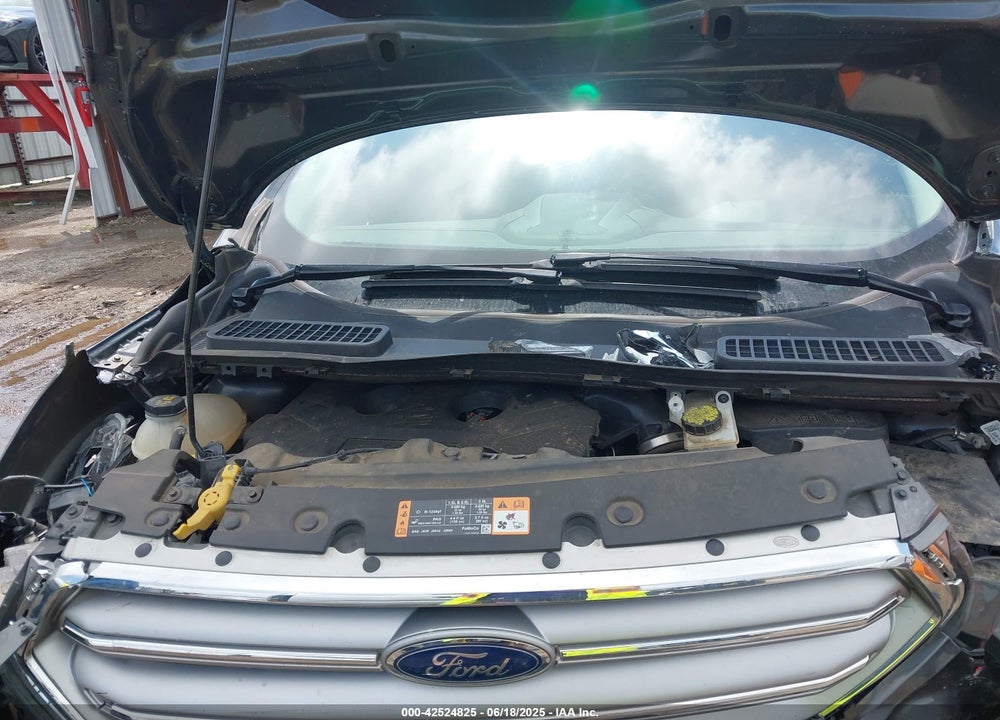 2017 FORD ESCAPE VIN: 1FMCU0J98HUA22844