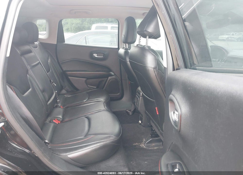 2018 JEEP COMPASS VIN: 3C4NJDDB1JT264032