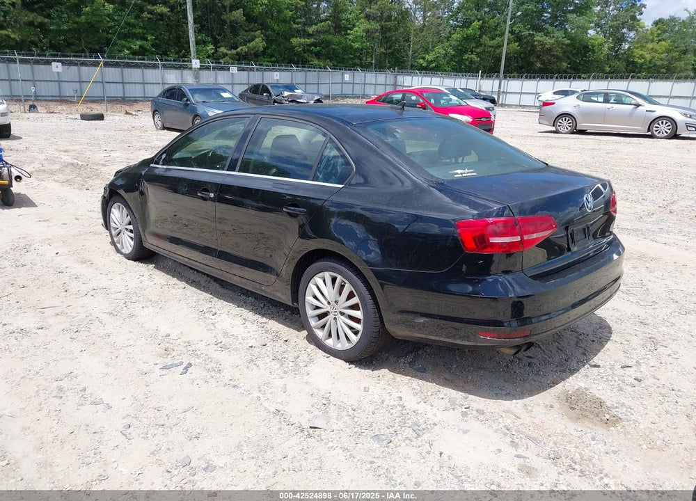 2015 VOLKSWAGEN JETTA 1.8T SE VIN: 3VWD07AJ7FM313101