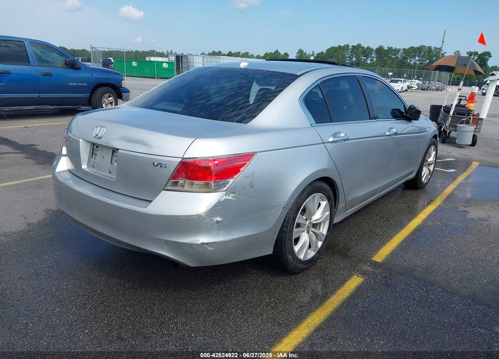 2008 HONDA ACCORD VIN: 1HGCP36818A021504